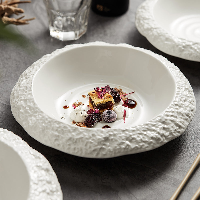 Stone-Patterned Ceramic Plates - Deep Serving Plates for Home Use, Creative Diningware for Hotels and Restaurants, High-Quality White Dinner Plates, Soup Plates with a Premium Feel.