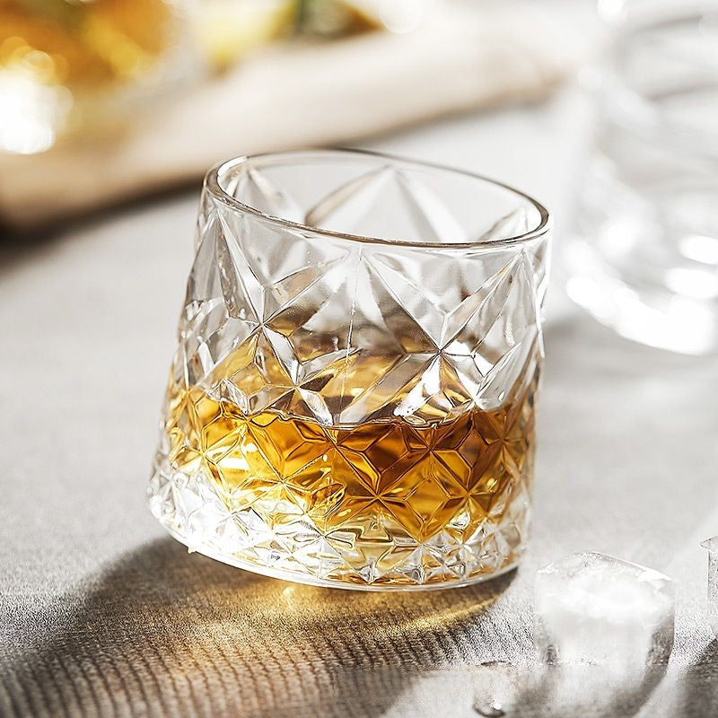 Internet Celebrity INS Style Whiskey Glass - Rotating Tumbler, Creative and High-Value Glass Water Cup for Home, Suitable for Alcoholic Beverages.