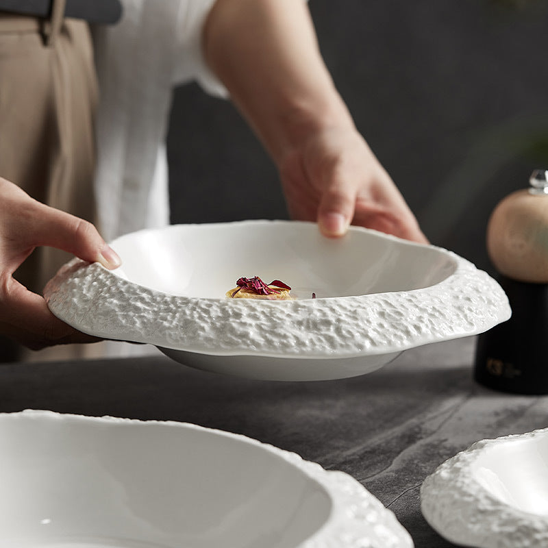 Stone-Patterned Ceramic Plates - Deep Serving Plates for Home Use, Creative Diningware for Hotels and Restaurants, High-Quality White Dinner Plates, Soup Plates with a Premium Feel.